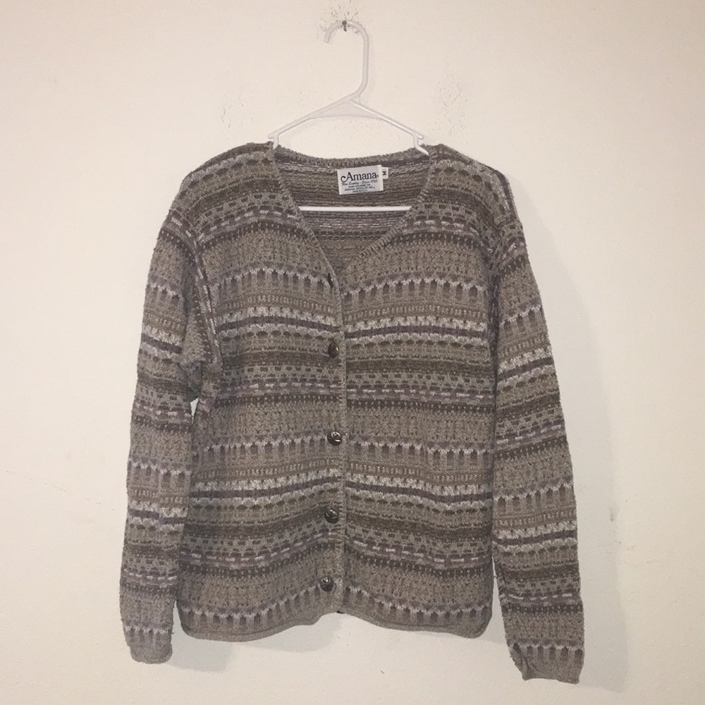 Amana womens wool sweater size medium